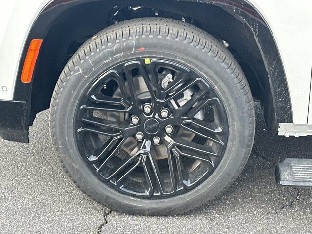 New 2026 Jeep Grand Wagoneer L Limited image 13