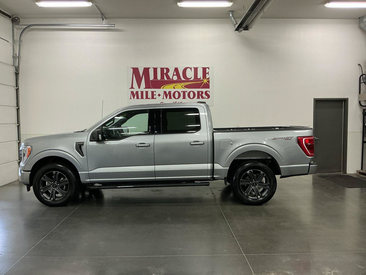 Used 2023 Ford F150 XLT w/ Equipment Group 302A High AWD/4WD image 4