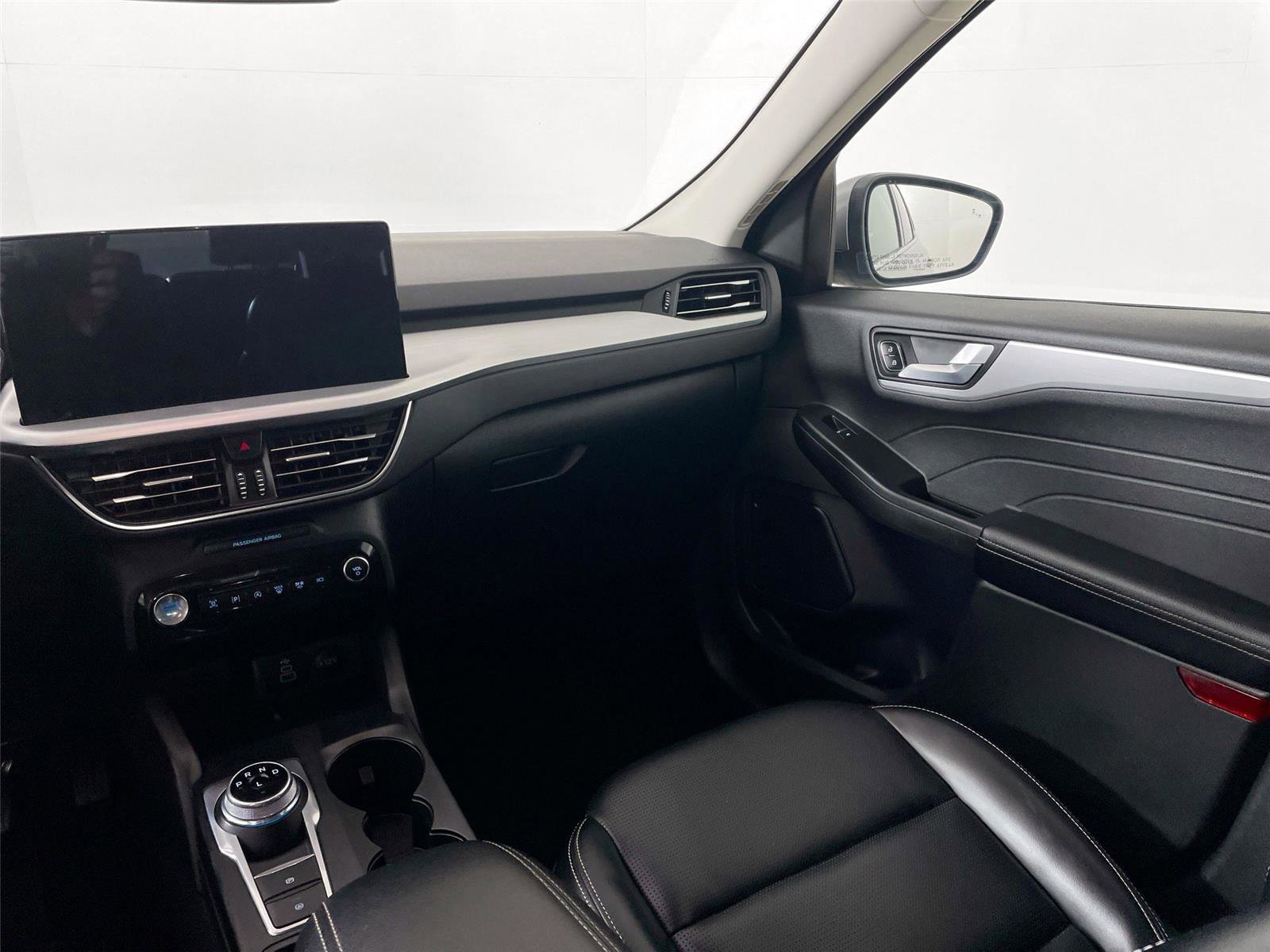 Used 2024 Ford Escape Platinum image 24