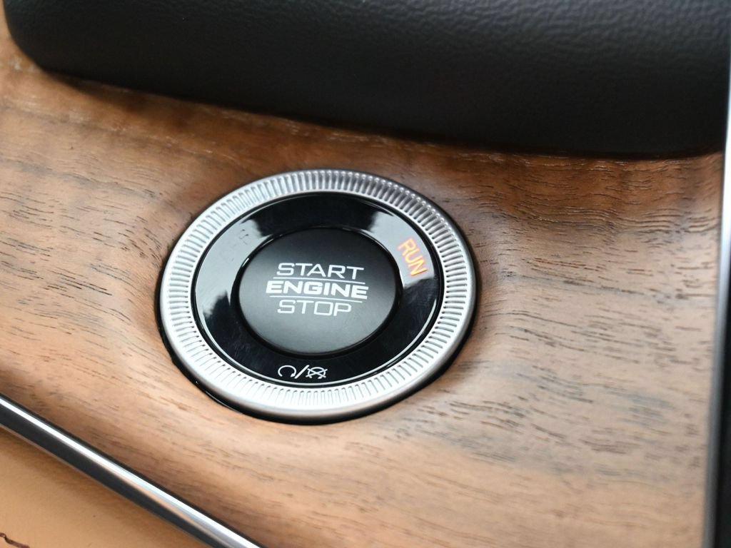 New 2025 Jeep Grand Cherokee L Summit AWD/4WD image 33