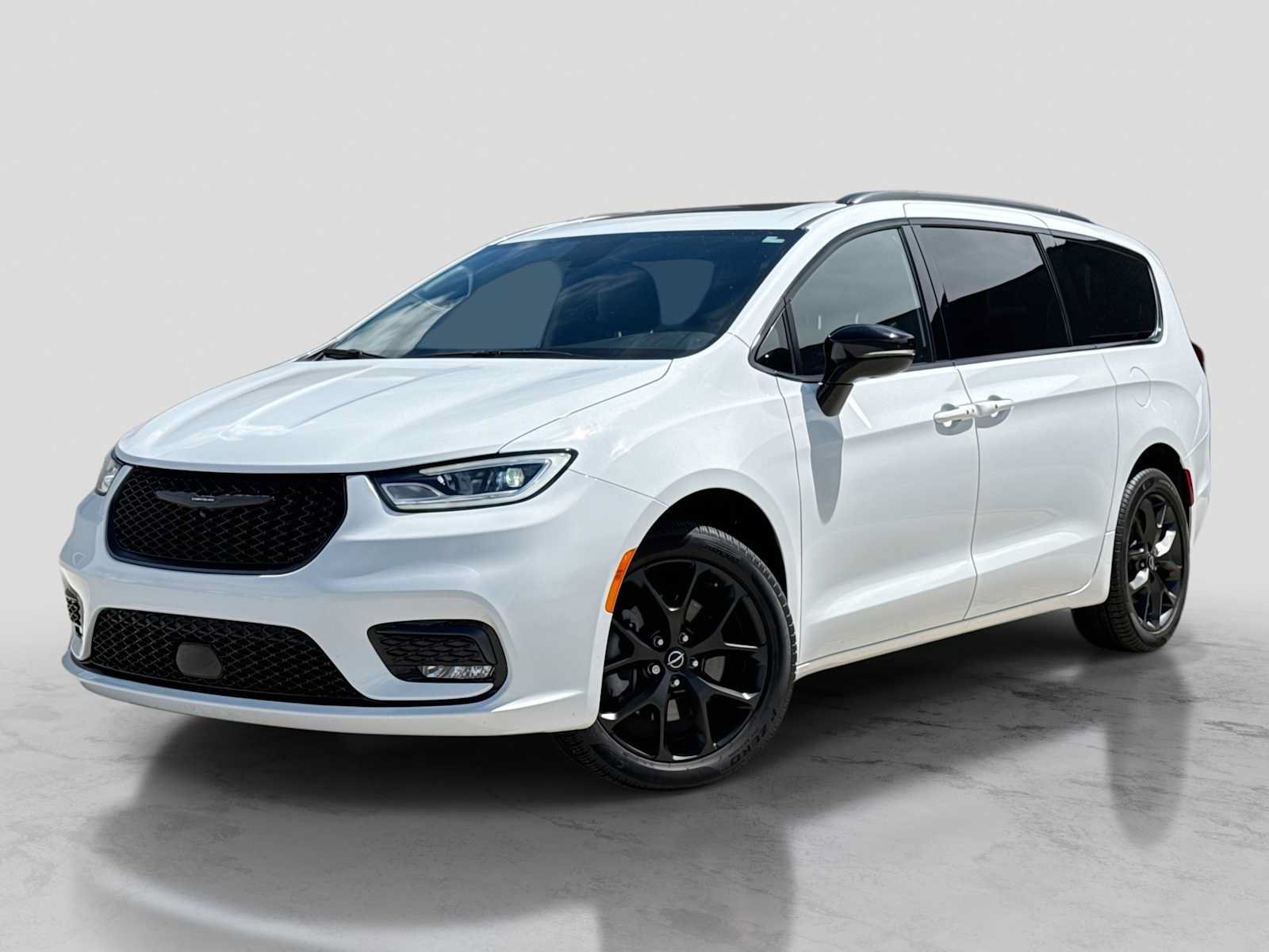 Used 2026 Chrysler Pacifica Limited w/ S Appearance Package