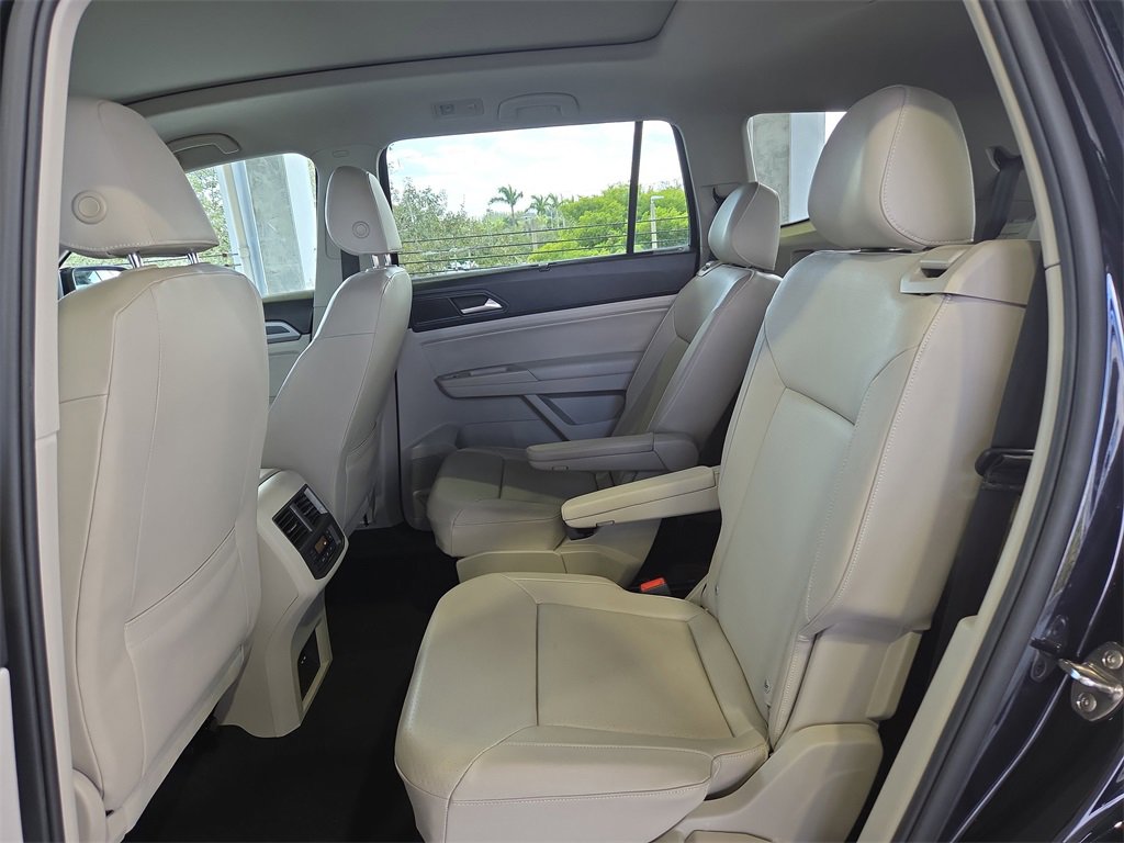 Used 2021 Volkswagen Atlas SE w/ Panoramic Sunroof Package image 15