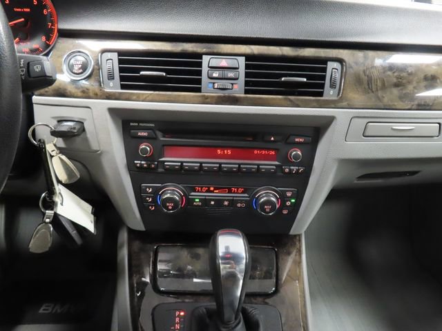 Used 2009 BMW 328i Convertible image 21