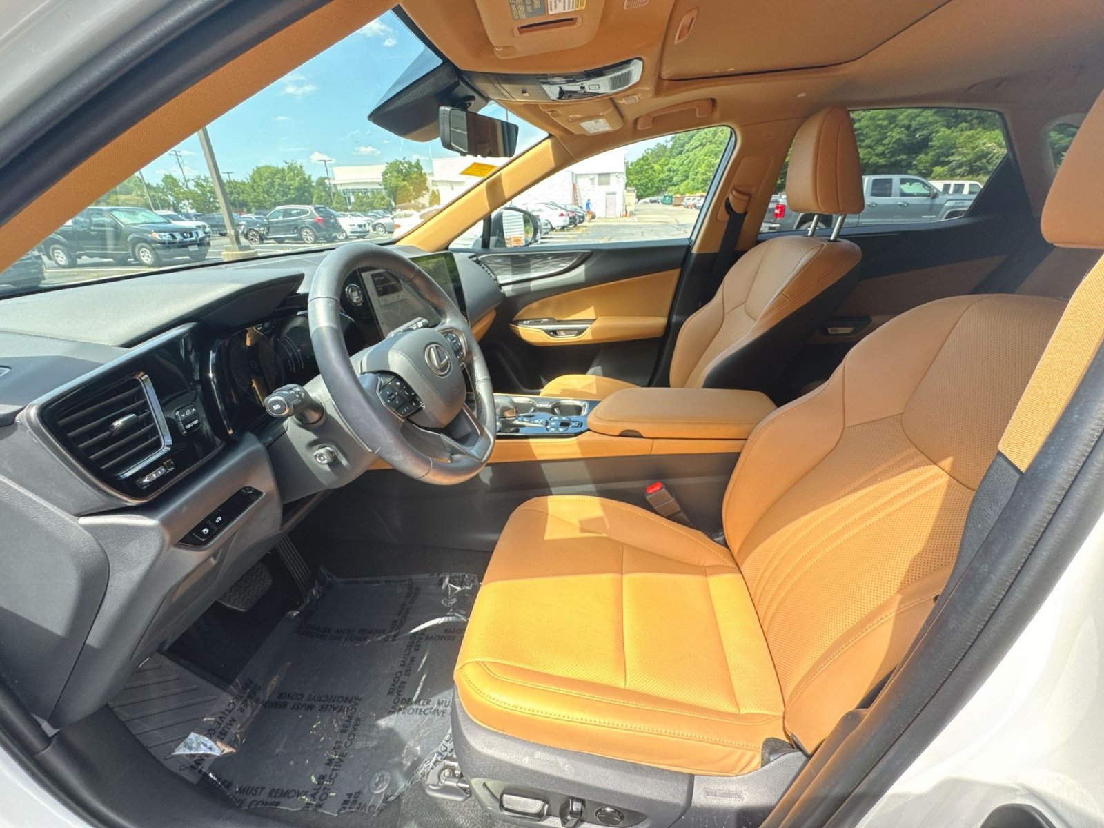 Used 2025 Lexus NX 350 AWD w/ Accessory Package (Z2) image 10