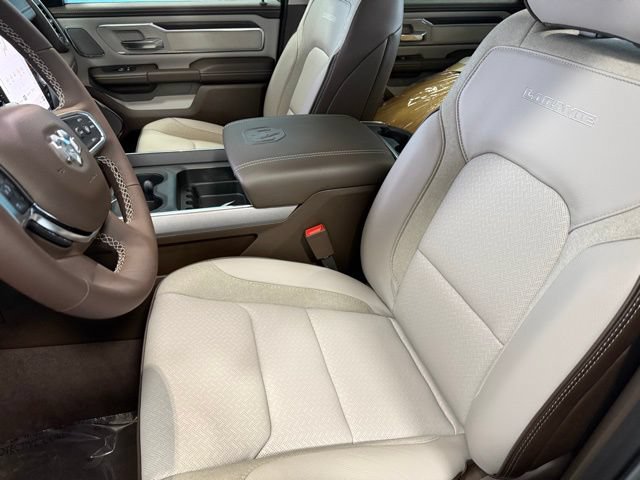 Used 2025 RAM 1500 Laramie w/ Advanced Safety Group II AWD/4WD image 15