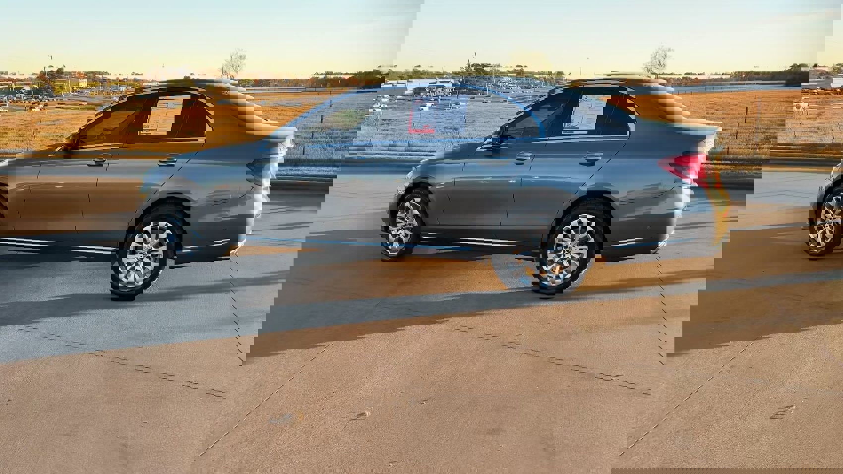 Used 2018 Mercedes-Benz E 300 4MATIC image 6