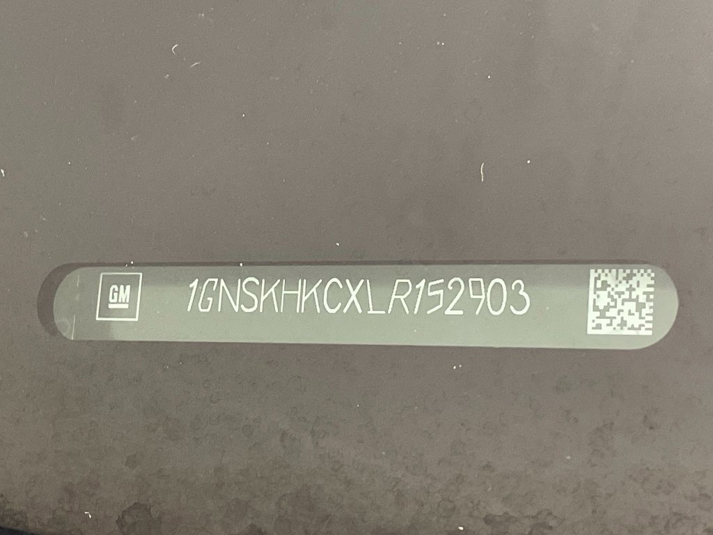 Used 2020 Chevrolet Suburban LT w/ RST Edition image 28