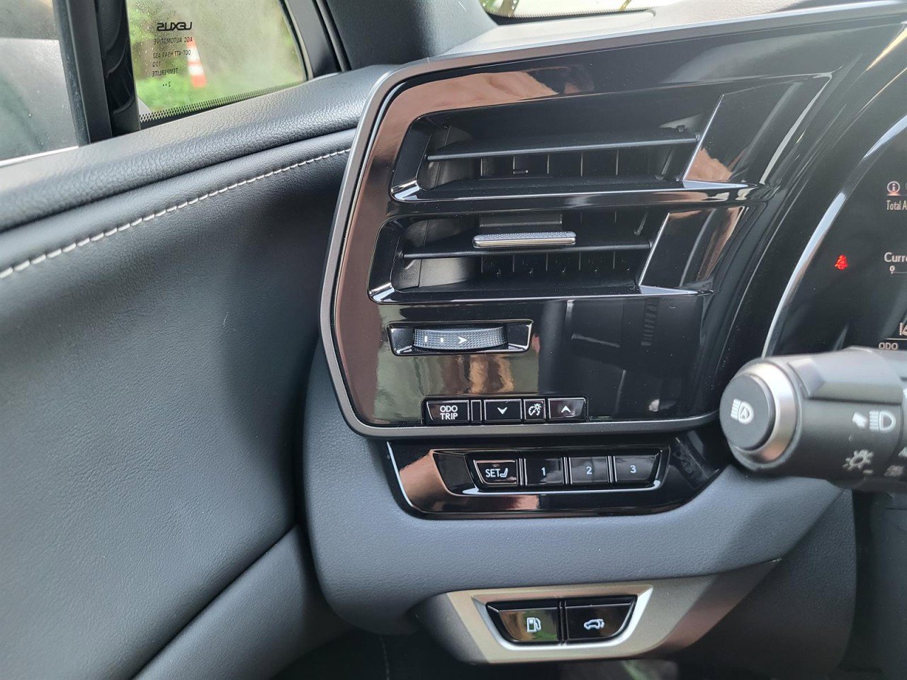 Used 2023 Lexus RX 350 Premium w/ Accessory Package image 25