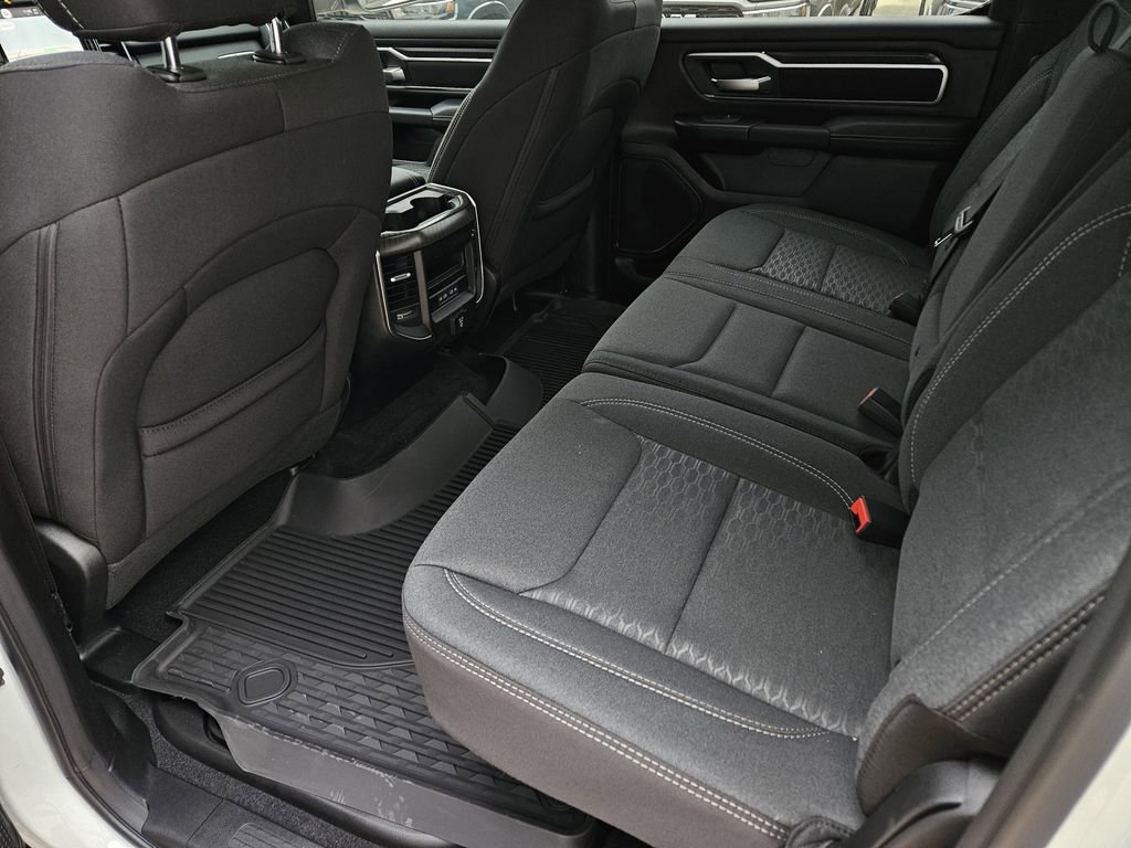 New 2026 RAM 1500 4x4 Crew Cab image 11