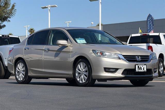 Used 2014 Honda Accord EX image 2