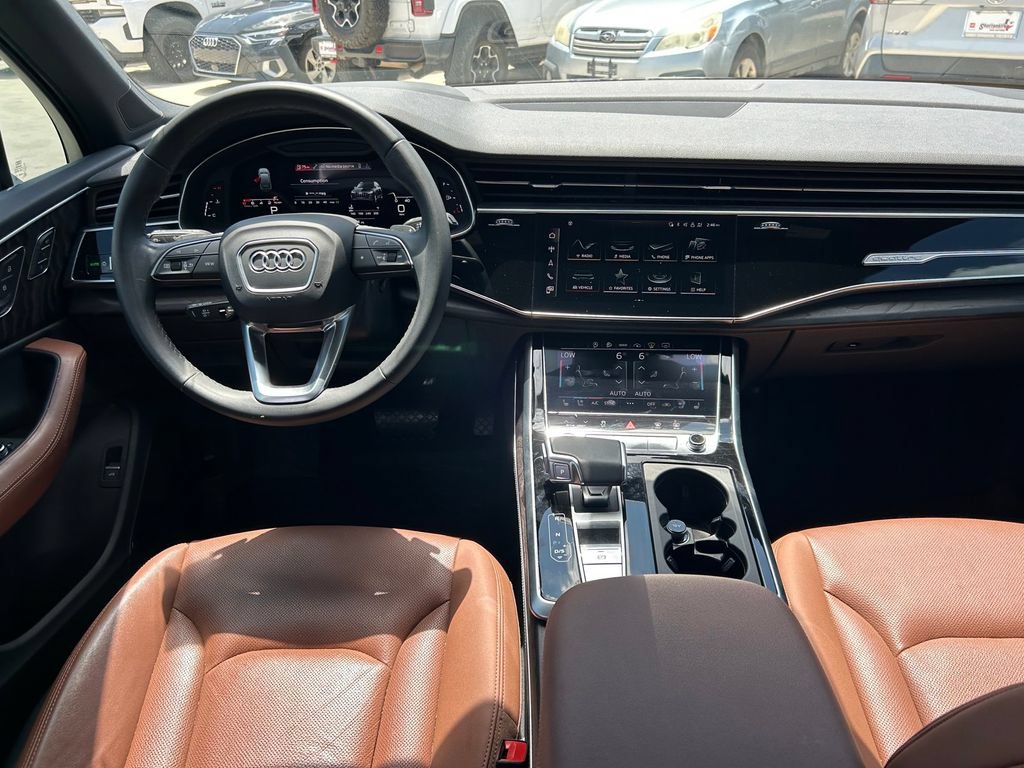 Used 2021 Audi Q7 3.0T Prestige AWD/4WD image 21