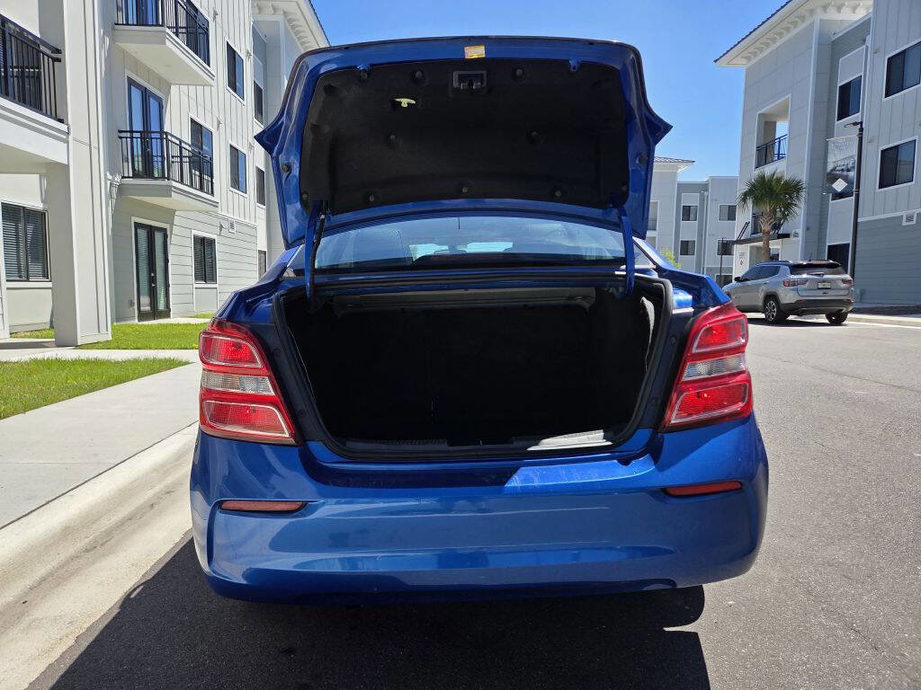 Used 2017 Chevrolet Sonic Premier image 11