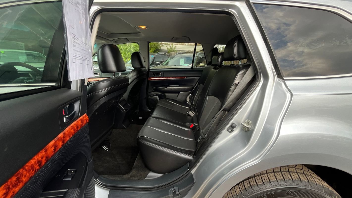 Used 2012 Subaru Outback 2.5i Limited w/ Moonroof Pkg image 20