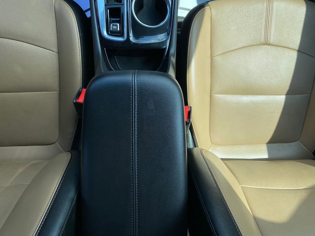 Used 2023 Chevrolet Equinox Premier image 23