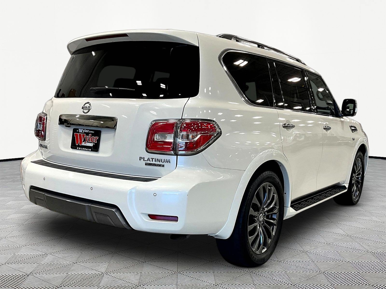 Used 2020 Nissan Armada Platinum w/ Platinum Reserve Package AWD/4WD image 6
