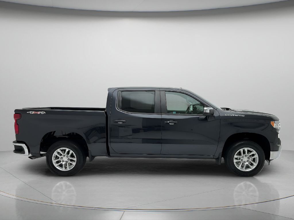 Used 2024 Chevrolet Silverado 1500 LT AWD/4WD image 4