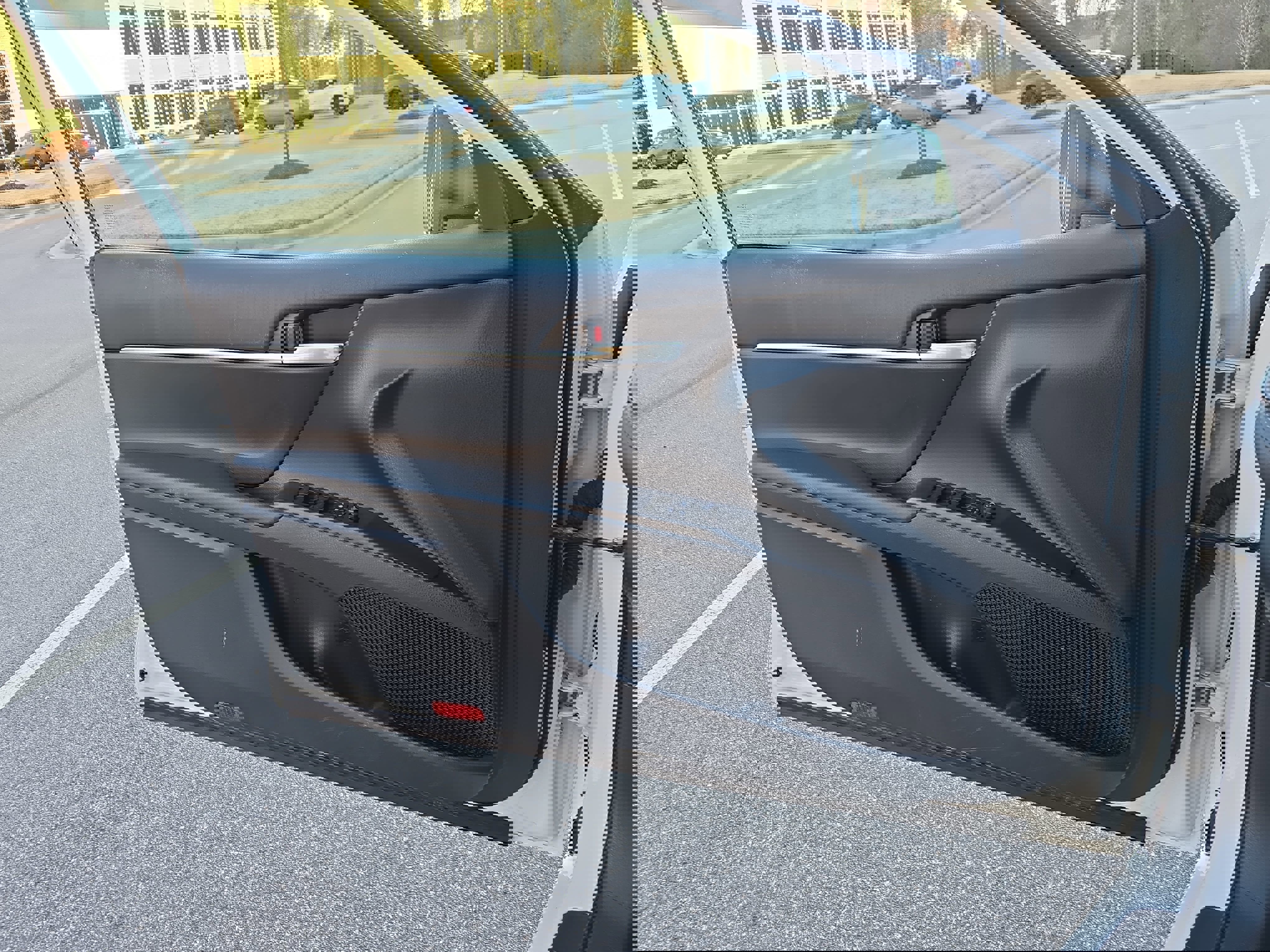 Used 2024 Toyota Camry SE image 26