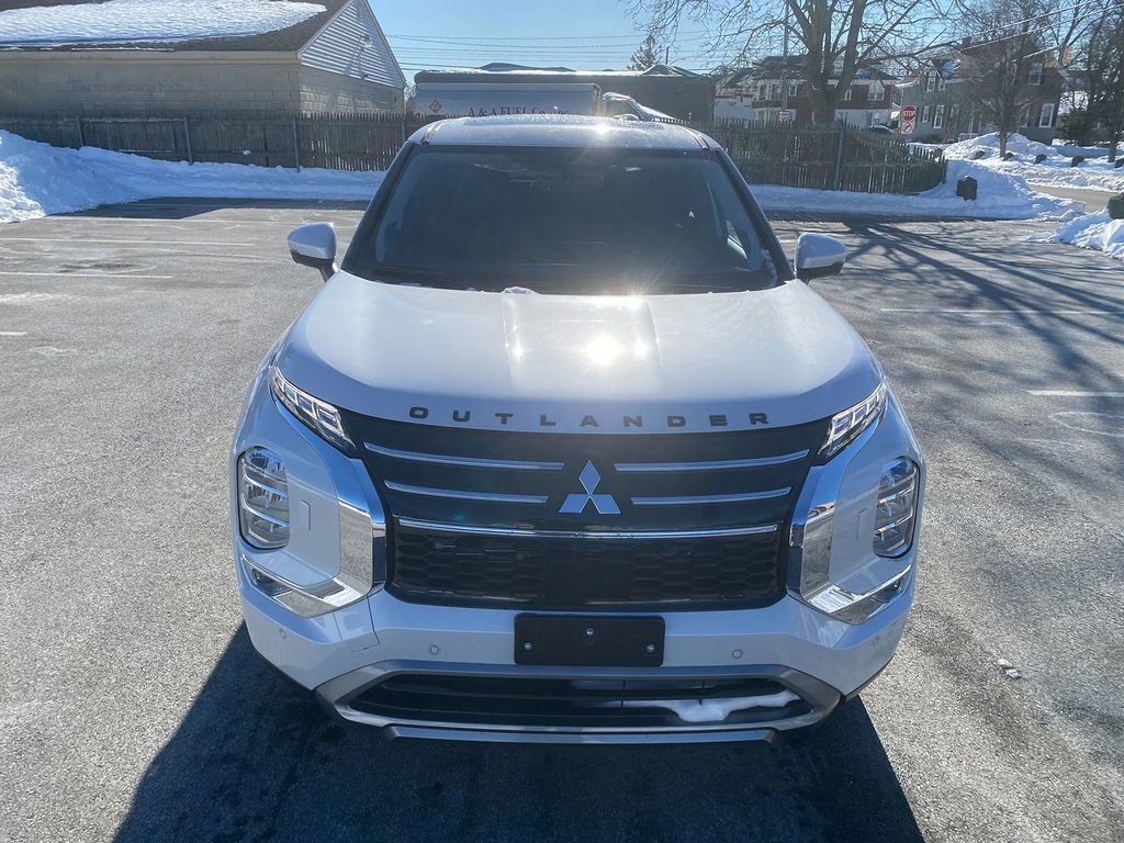 New 2026 Mitsubishi Outlander SE image 3