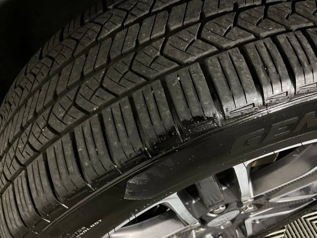 Used 2017 GMC Acadia Denali w/ Technology Package FWD image 46