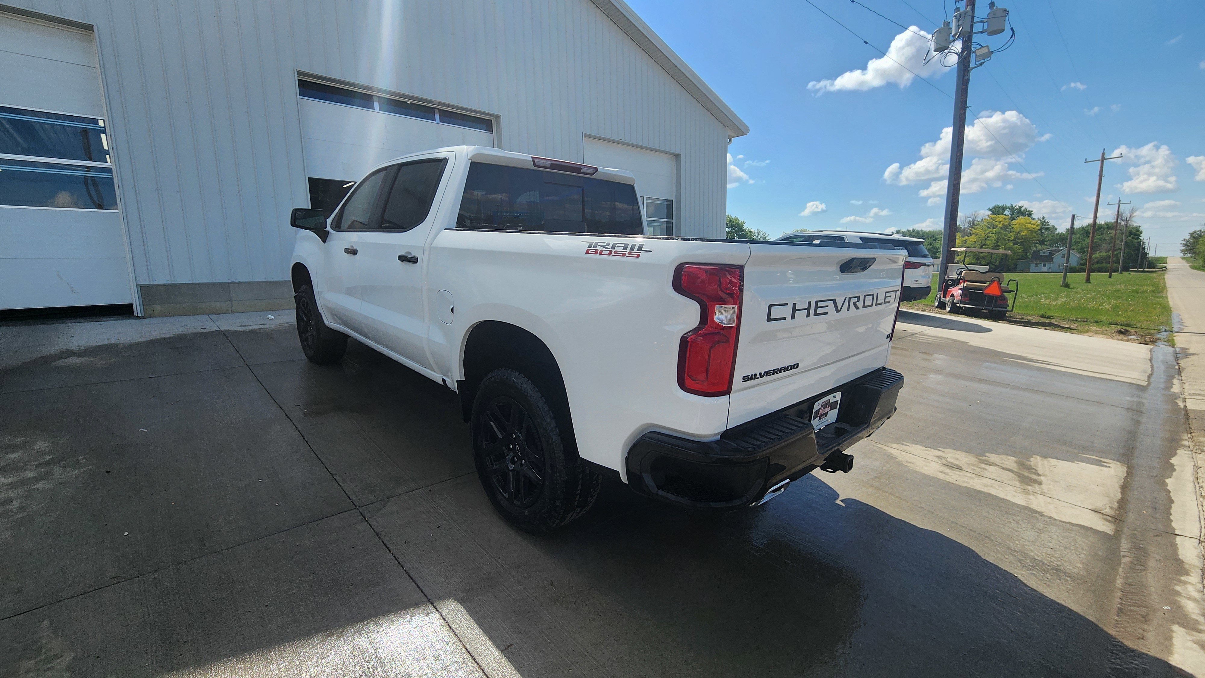New 2025 Chevrolet Silverado 1500 LT Trail Boss w/ Convenience Package II image 8