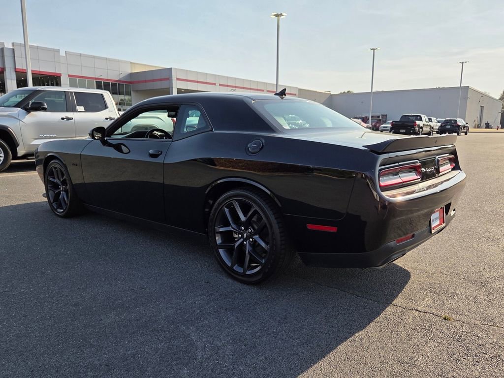 Used 2023 Dodge Challenger R/T w/ Plus Package image 7