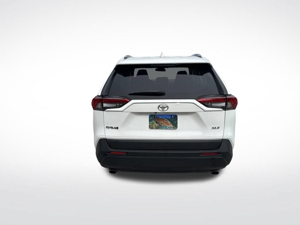 Used 2025 Toyota RAV4 XLE FWD image 7