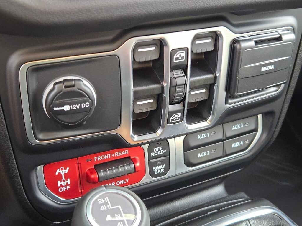 New 2027 Jeep Wrangler Unlimited Rubicon AWD/4WD image 13