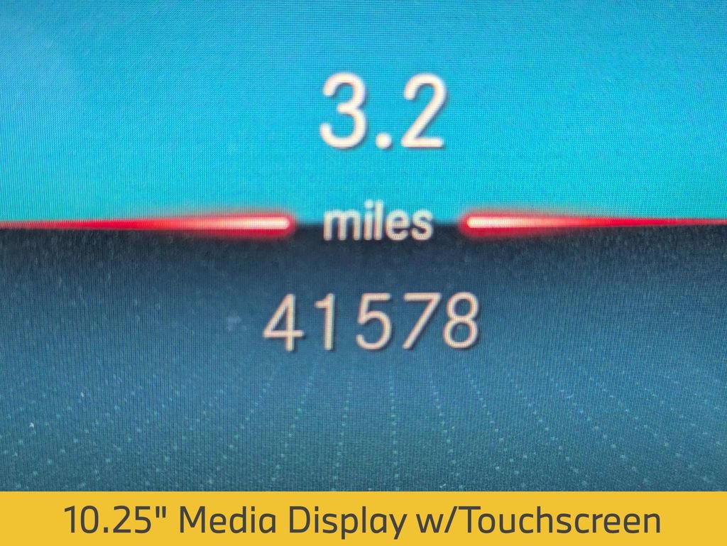 Used 2021 Mercedes-Benz GLA 250 w/ Premium Package image 18