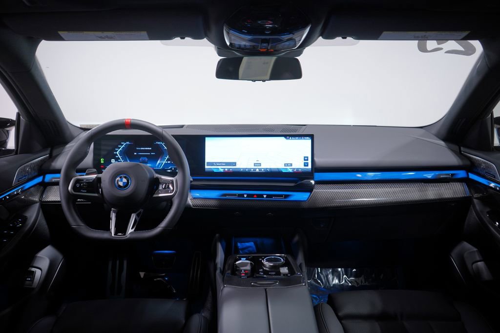 Used 2025 BMW i5 M60 w/ Premium Package image 10