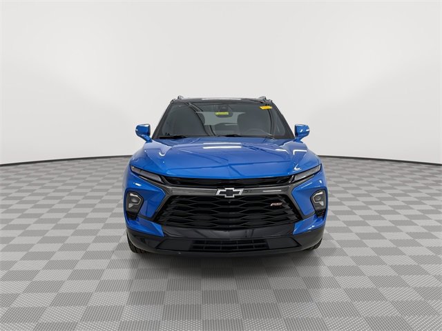 Certified 2024 Chevrolet Blazer RS w/ Driver Confidence II Package image 3