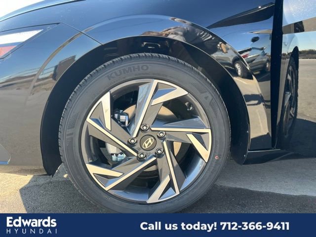 New 2025 Hyundai Elantra Sport image 33