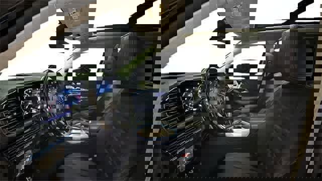 Used 2024 Mercedes-Benz GLS 580 4MATIC image 4