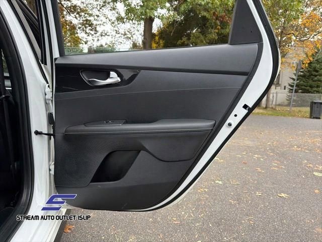 Used 2020 Kia Forte GT-Line image 17