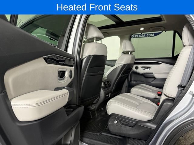 Used 2024 Honda Pilot Touring image 12