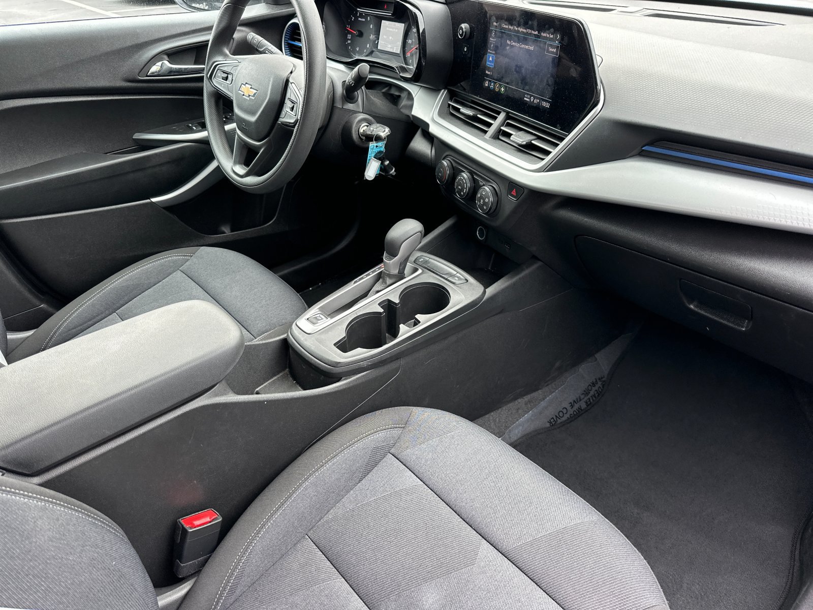 Used 2025 Chevrolet Trax LS FWD image 16