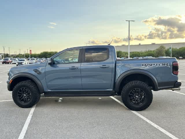 Used 2025 Ford Ranger Raptor AWD/4WD image 3