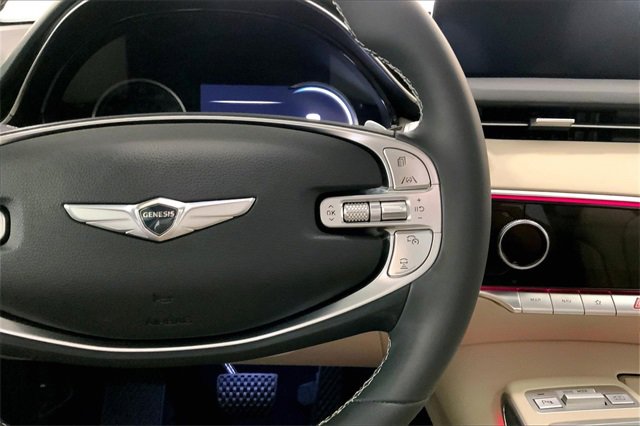 Used 2023 Genesis GV70 2.5T w/ Advanced Package image 18