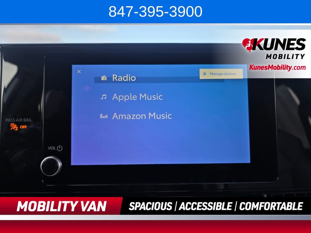 Used 2026 Toyota Sienna LE FWD image 50