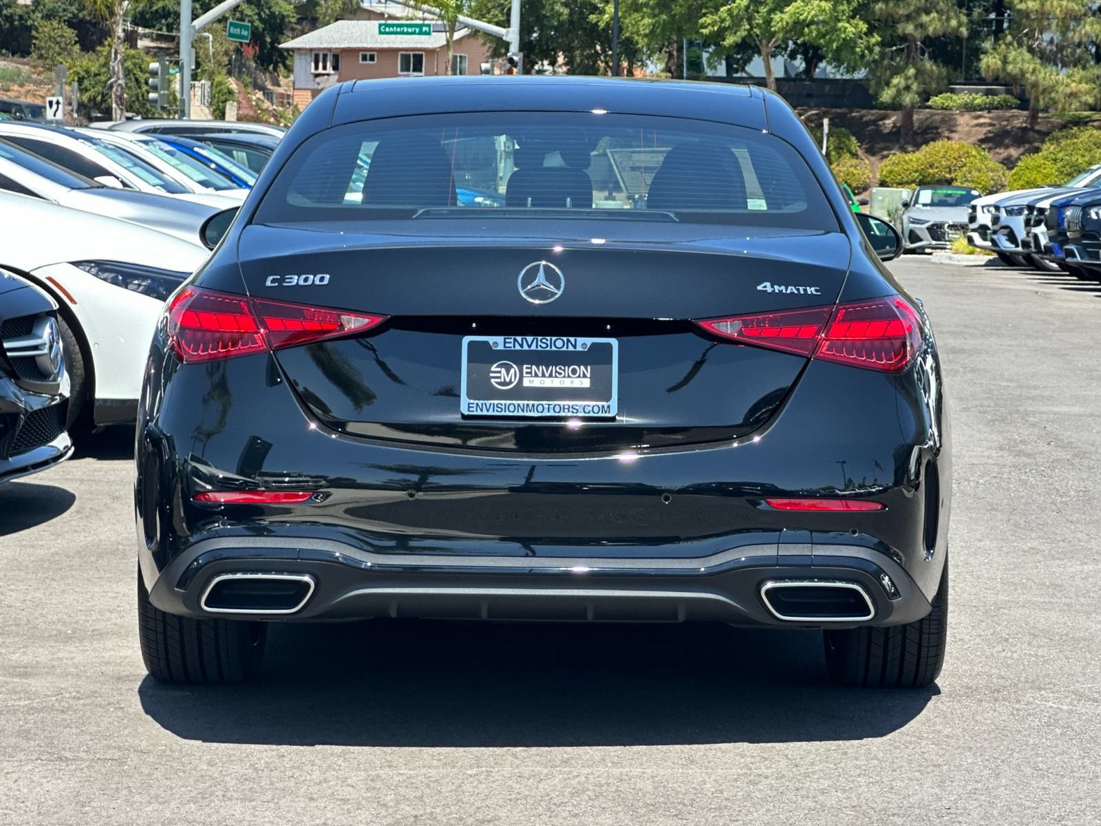 Used 2025 Mercedes-Benz C 300 4MATIC Sedan image 4