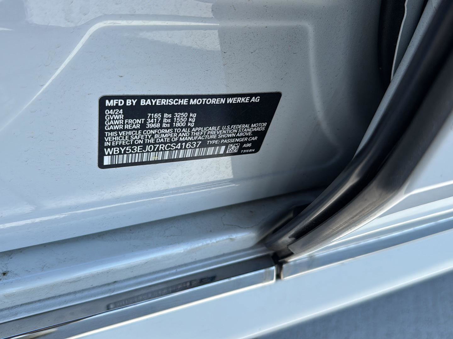 Used 2024 BMW i7 xDrive60 w/ Executive Package image 36