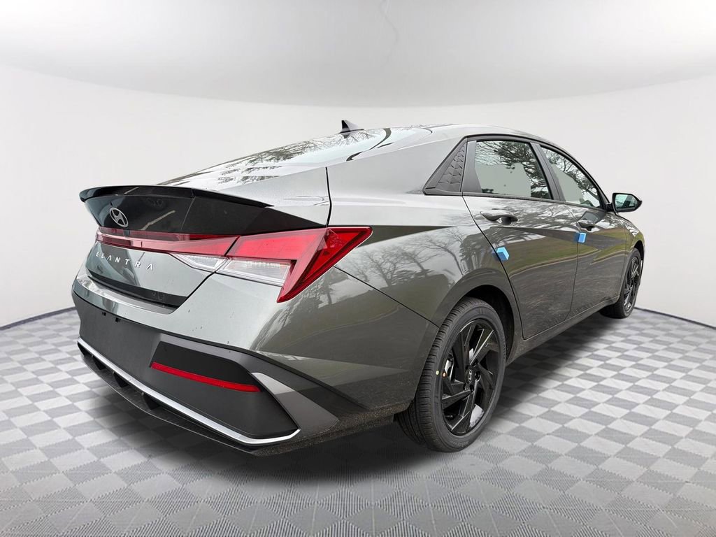 New 2026 Hyundai Elantra Sport FWD image 5