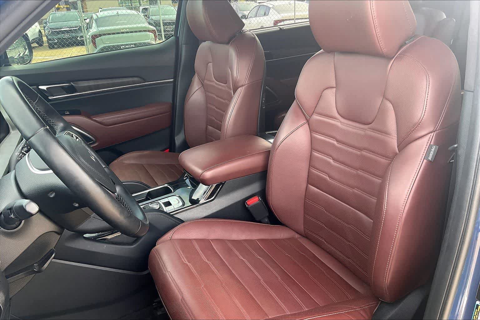Certified 2024 Kia Telluride SX Prestige AWD/4WD image 10