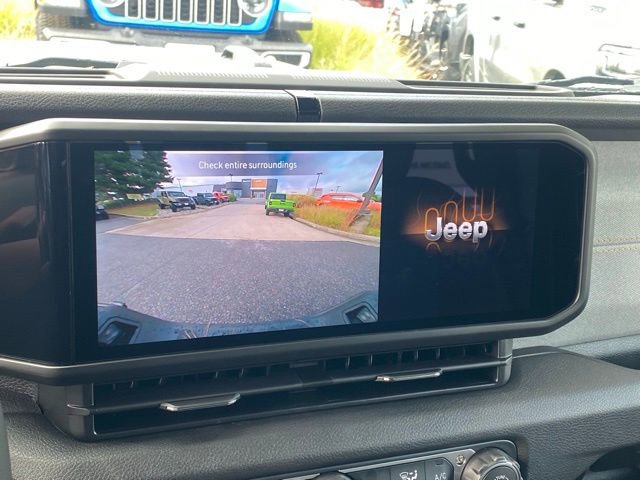 New 2025 Jeep Gladiator Sport AWD/4WD image 21