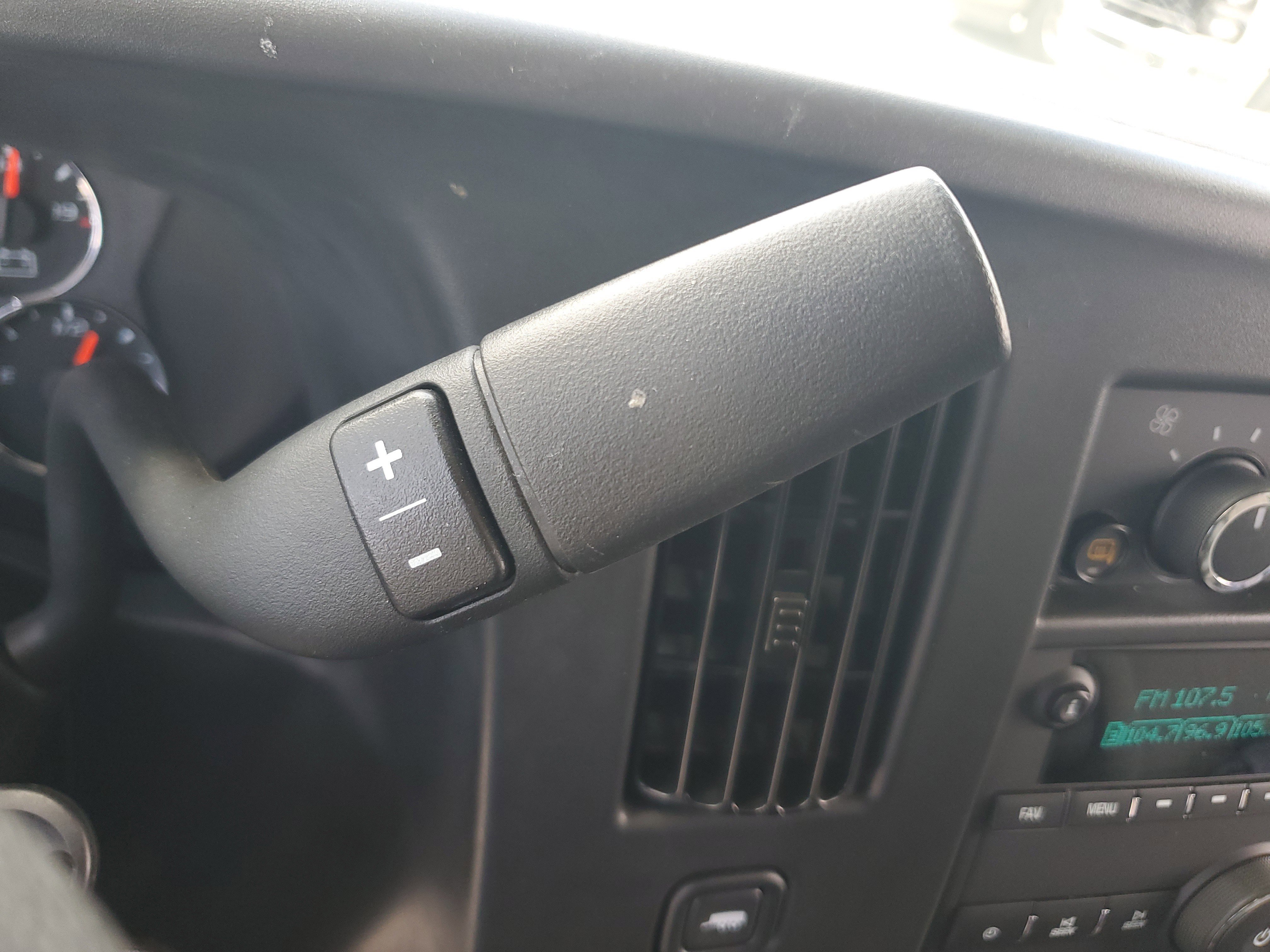 Used 2025 Chevrolet Express 3500 LT w/ LT Preferred Equipment Group RWD image 21