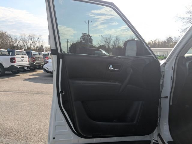 Used 2023 Nissan Armada SV image 11