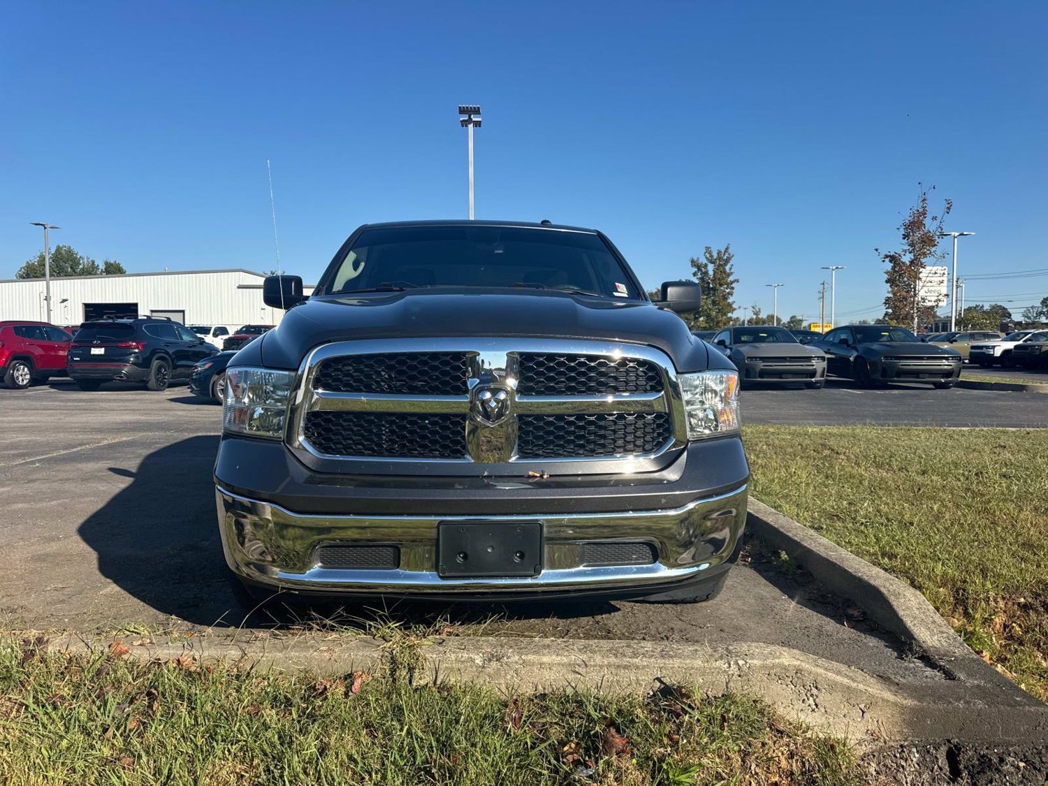 Used 2023 RAM 1500 Classic SLT AWD/4WD image 5