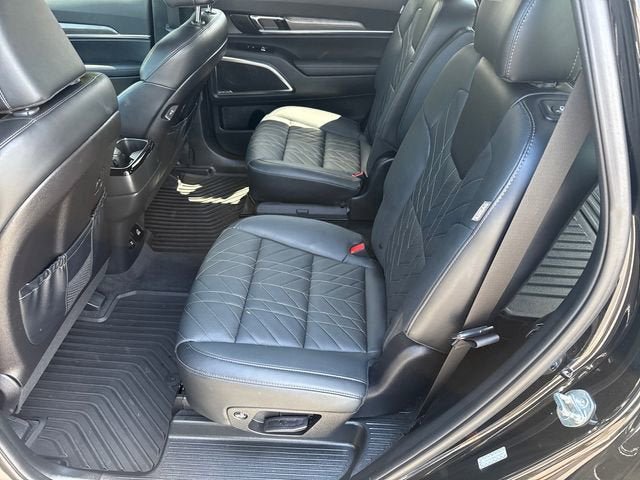 Used 2024 Kia Telluride SX Prestige X-Pro AWD/4WD image 11
