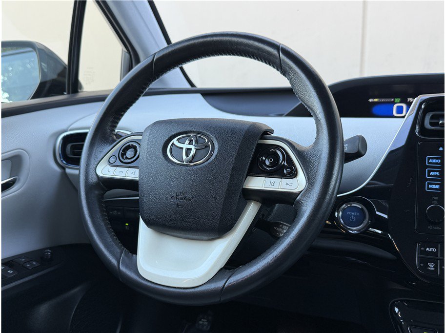 Used 2016 Toyota Prius Three Touring FWD image 8