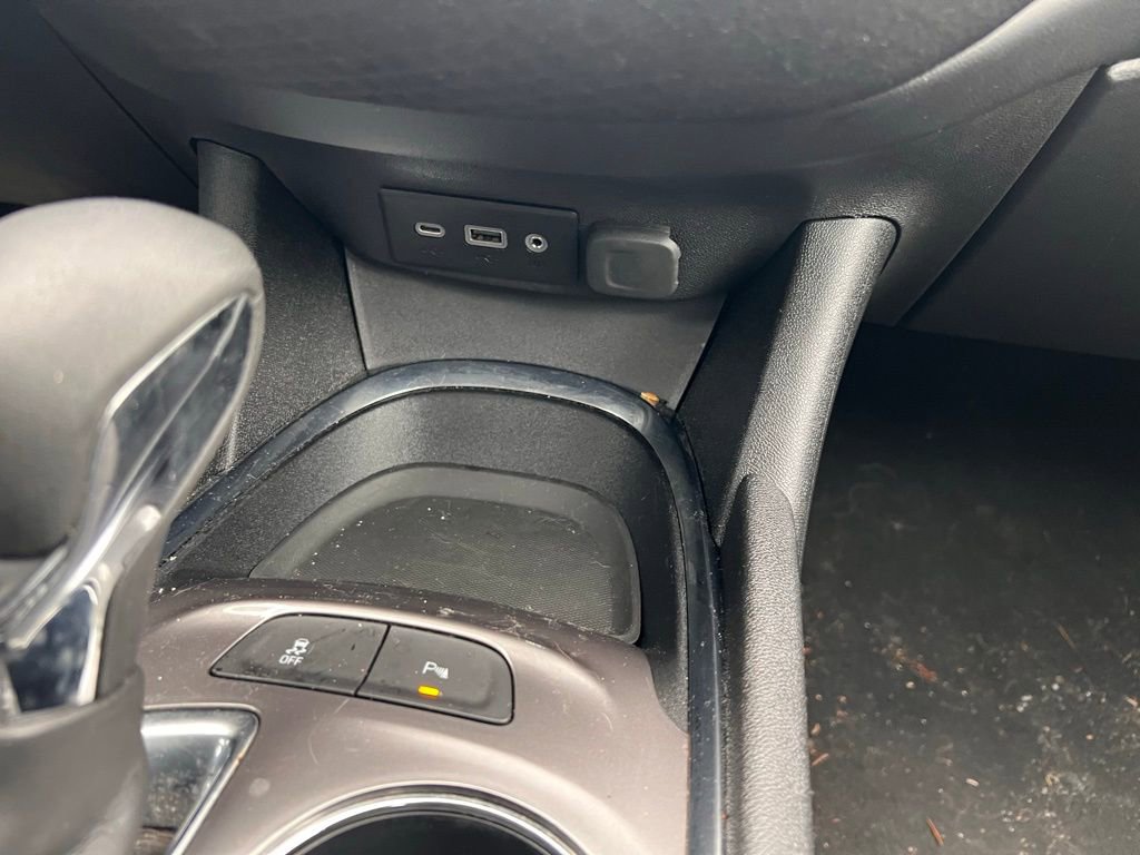 Used 2024 Chevrolet Malibu LT image 21