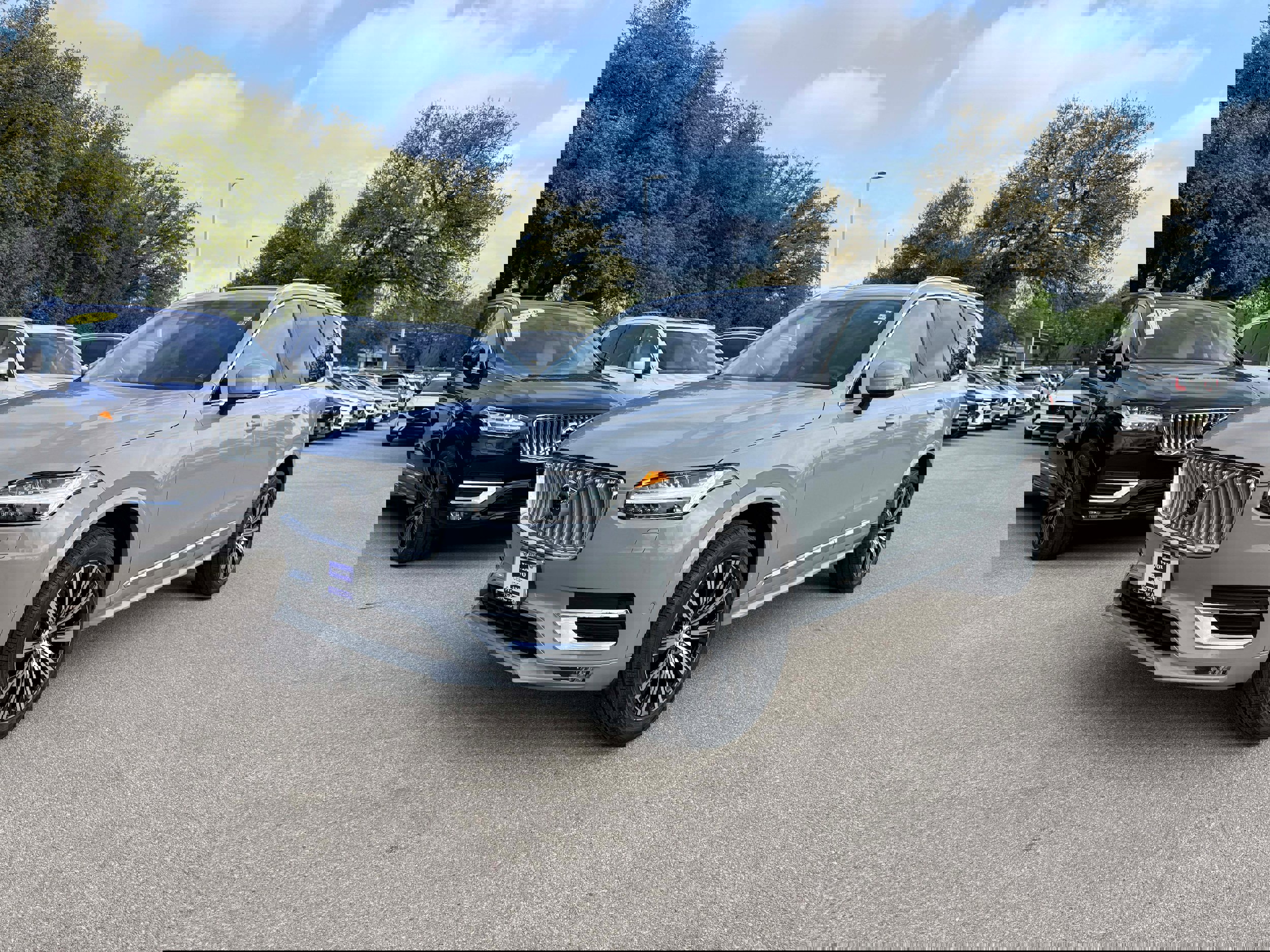 Certified 2025 Volvo XC90 B6 Ultra image 2